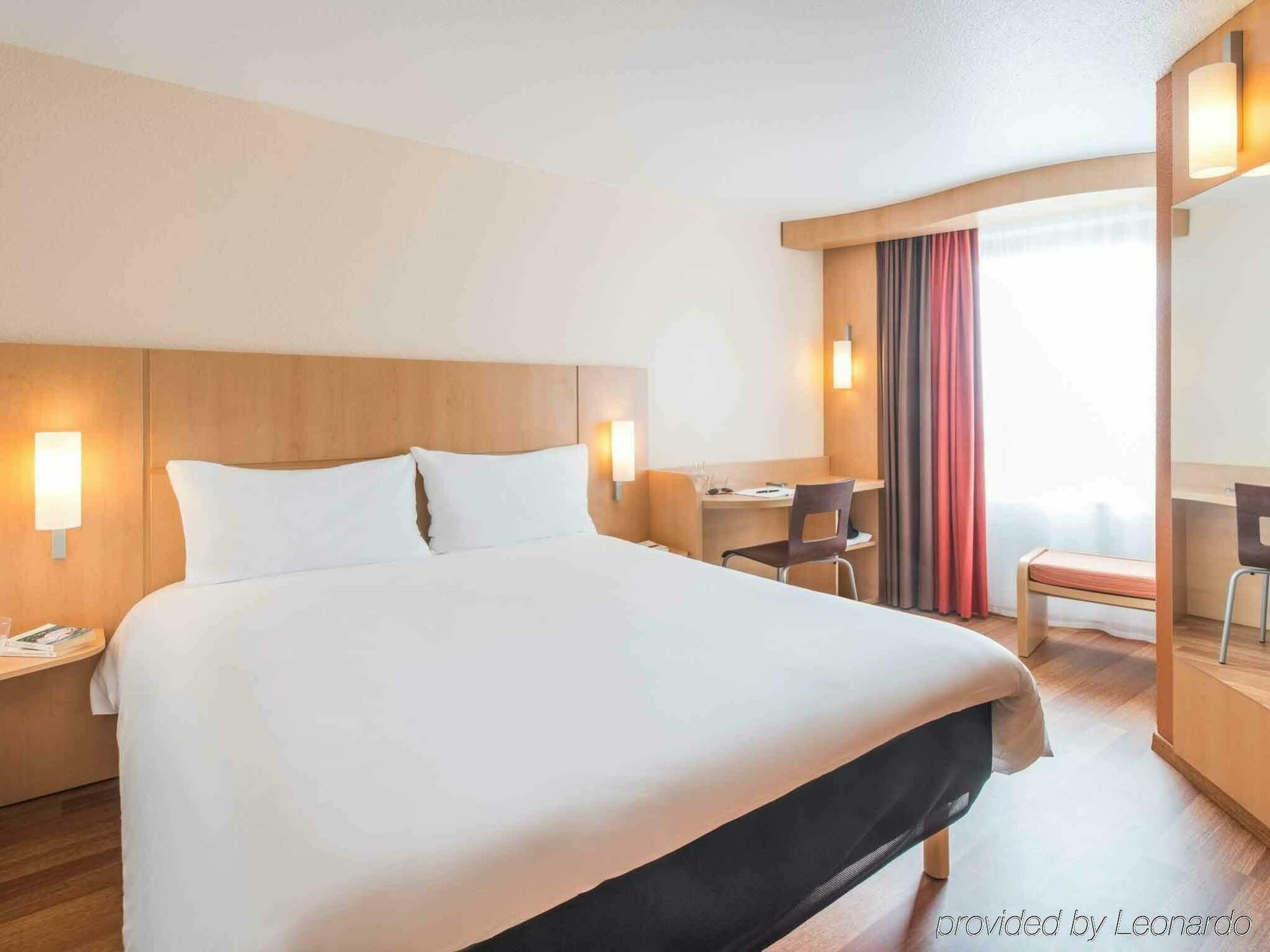 Ibis Nantes Centre Tour Bretagne Ξενοδοχείο Εξωτερικό φωτογραφία